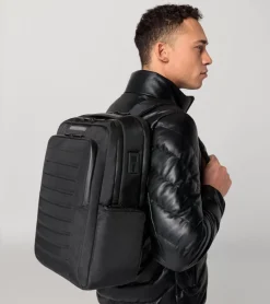Roadster Pro Backpack L