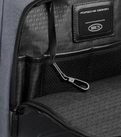 Roadster Pro Backpack L