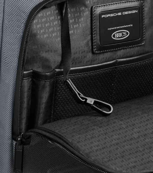 Roadster Pro Backpack L